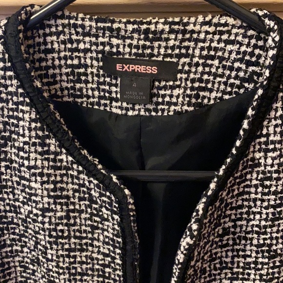 Express Jacket - Picture 2 of 8
